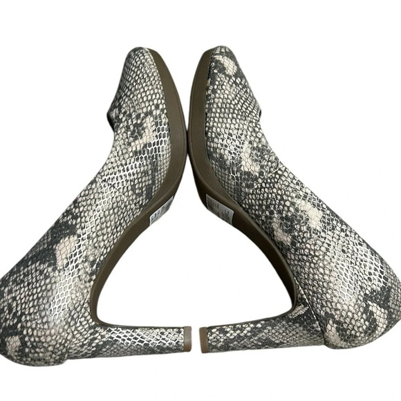 Clark’s Ambyr Joy shoes,women NEW!Animal print pump,comfort,stylish,career,event - Picture 6 of 12